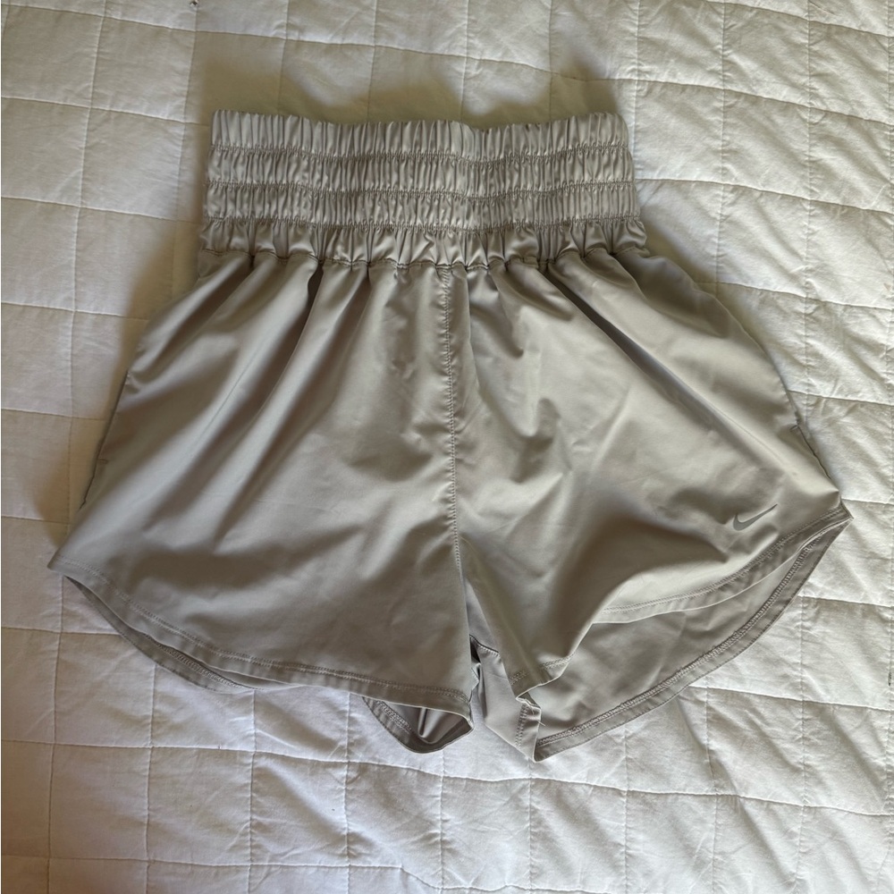 Like New Nike One Dri-FIT Ultra High Waisted 3” Brief lined shorts. Size M